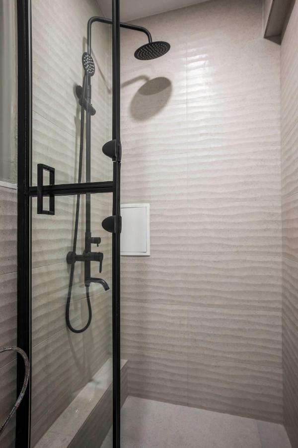 Tom Thumb & Thumbelina ~ 2 Private Rooms In Sofia Center Bagian luar foto